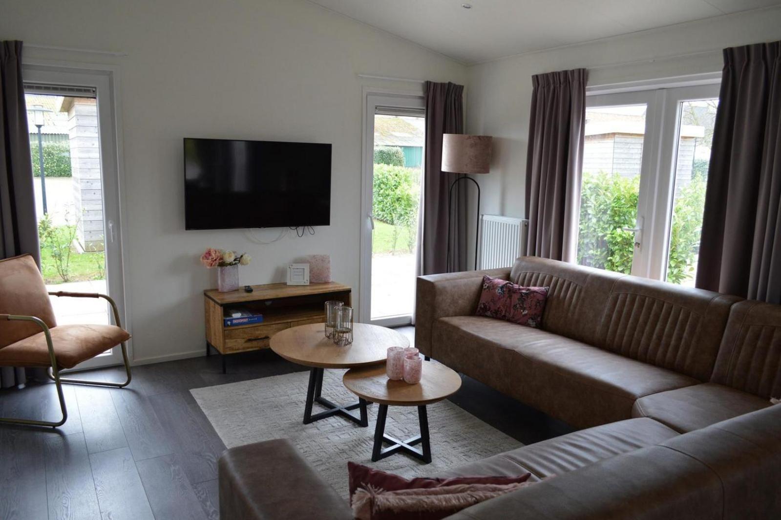 Resort Schaelsbergerbosch- 2 Bath Fireplgarde *